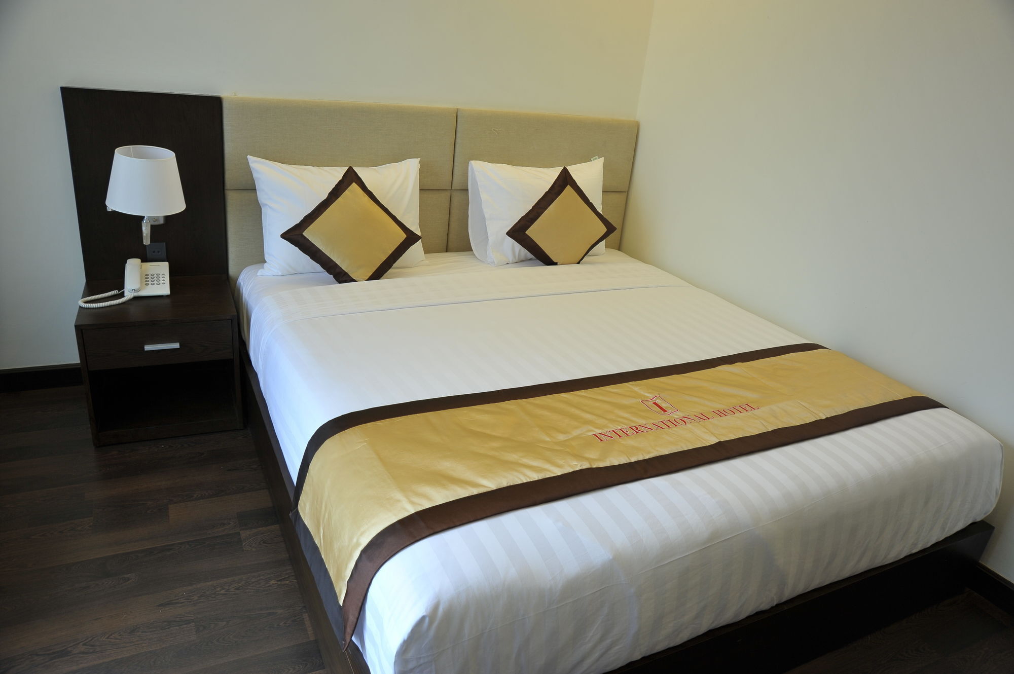 อินเตอร์เนชั่นเนล โฮเต็ล Hotel เกิ่นเทอ ภายนอก รูปภาพ
