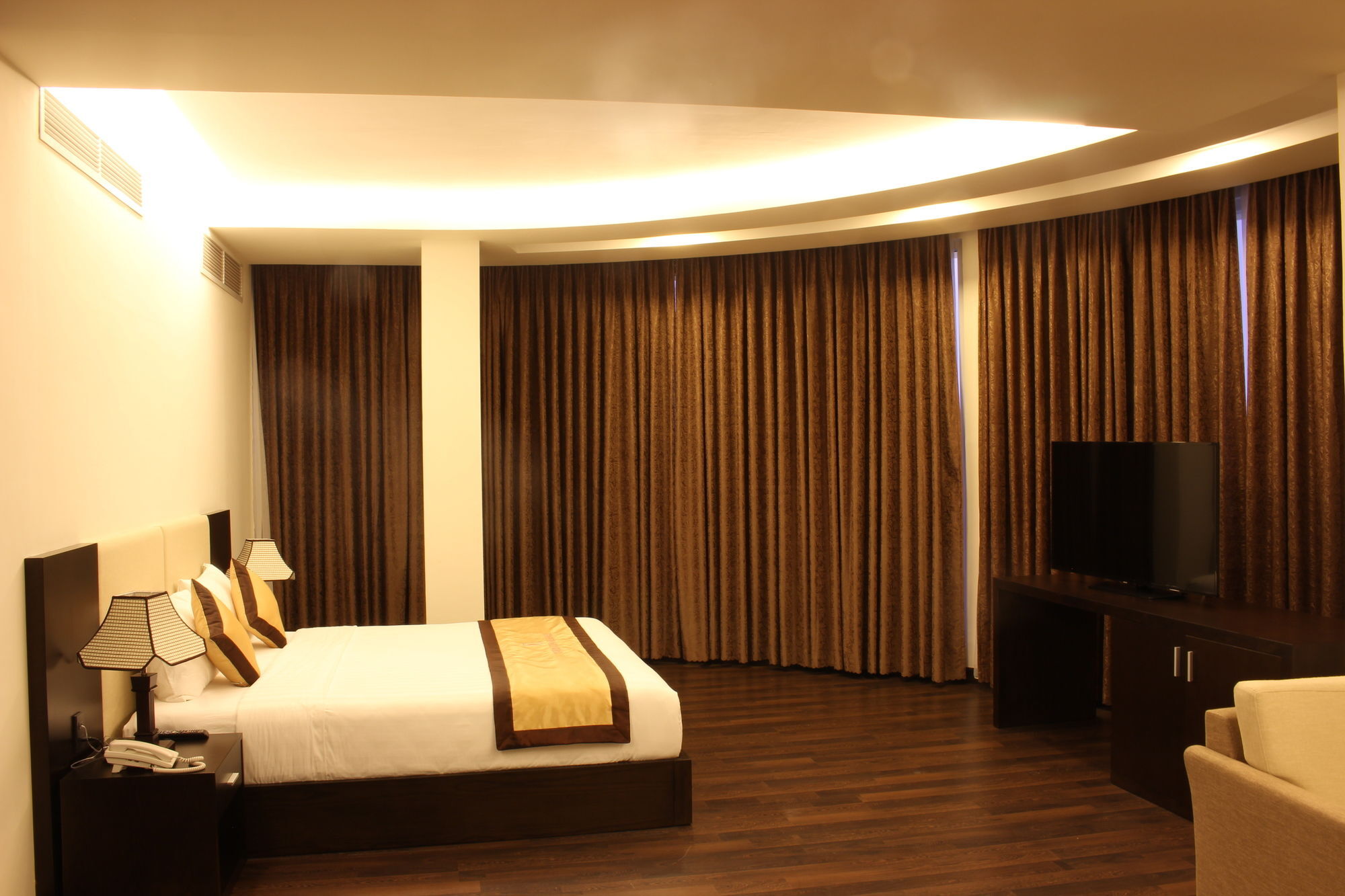 อินเตอร์เนชั่นเนล โฮเต็ล Hotel เกิ่นเทอ ภายนอก รูปภาพ
