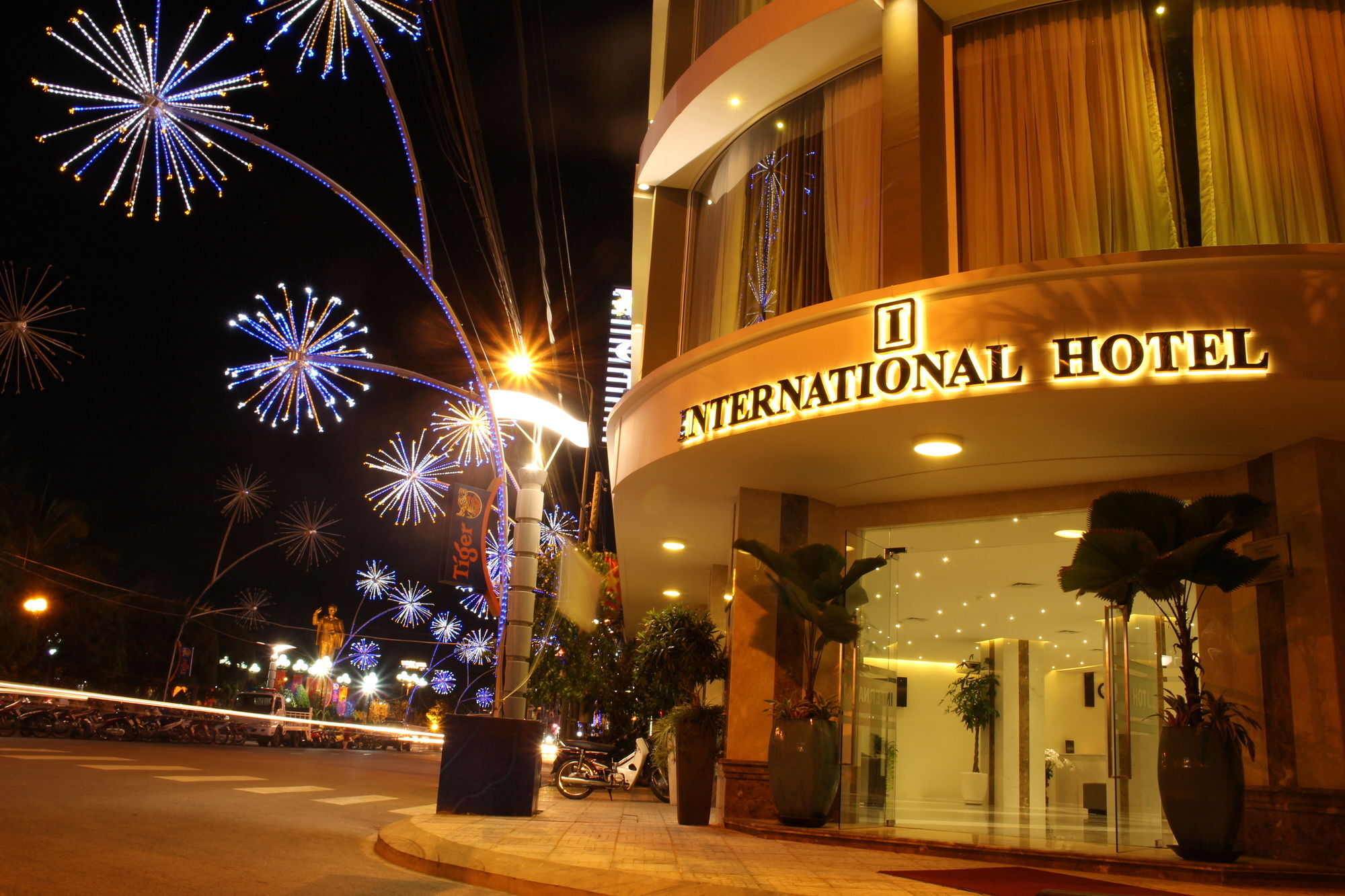 อินเตอร์เนชั่นเนล โฮเต็ล Hotel เกิ่นเทอ ภายนอก รูปภาพ